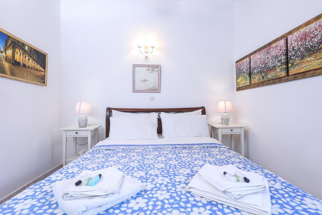 Suzanne'S Apartment Glyfada Menigos Resort Eksteriør bilde